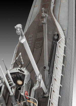 Revell 05133 German Submarine Type IX C/40 – imagen 3