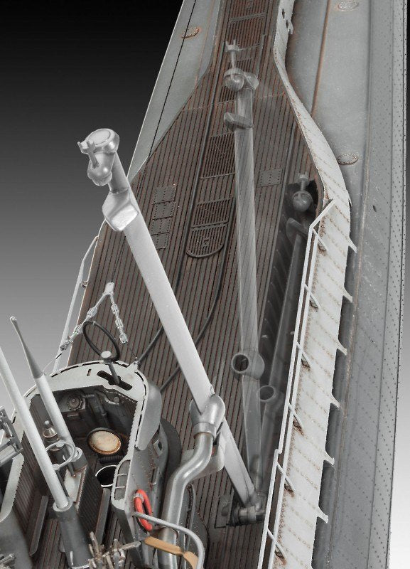 Revell 05133 German Submarine Type IX C/40 – imagen 3