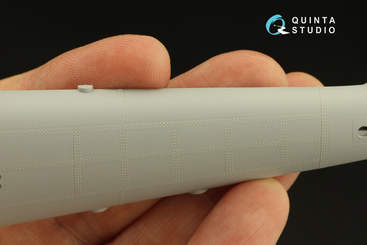 Quinta Studio QRV-032 Triple riveting rows (rivet size 0.15 mm, gap 0.6 mm, suits 1/48 scale), White color, total length 4.4 m/14 ft – Bild 5