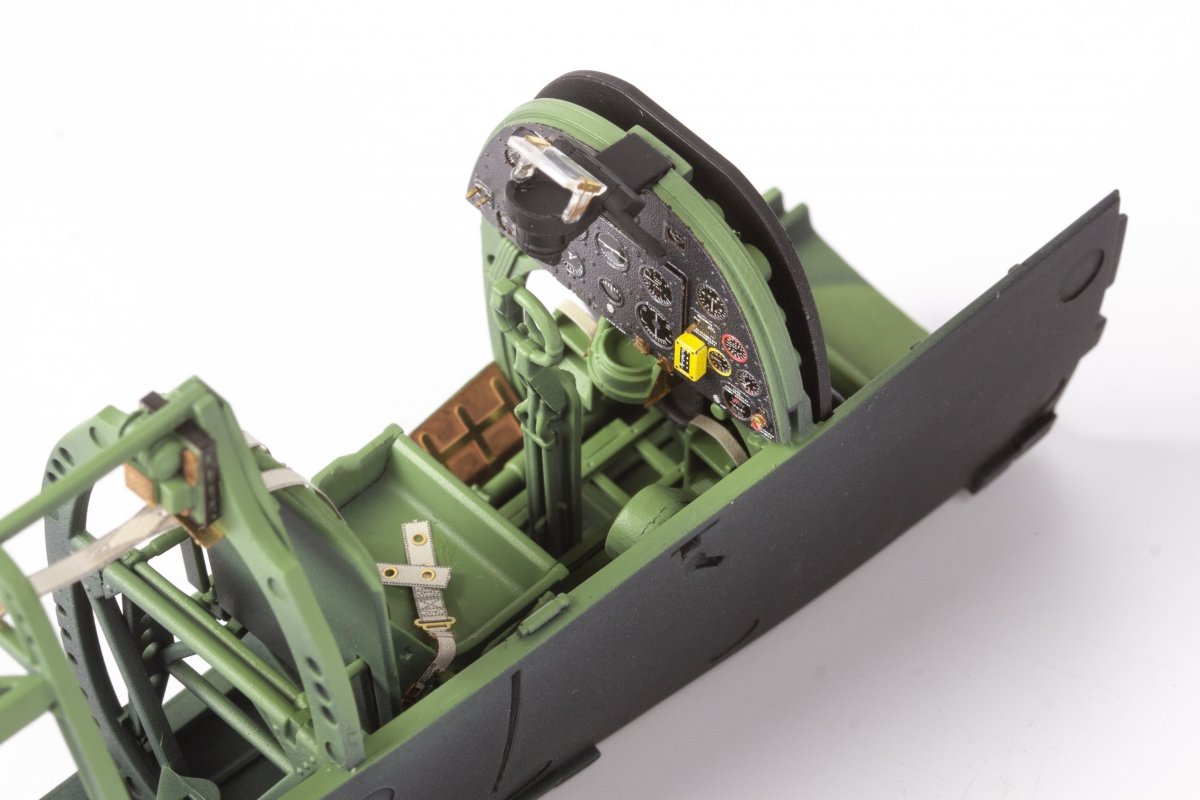 Eduard 23036 Spitfire Mk. IXc AIRFIX 1/24 – image 12