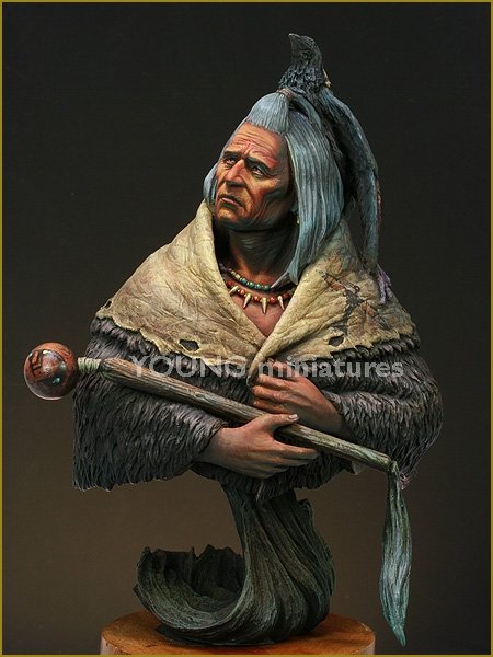 Young Miniatures YH1821 Blackfoot Raven Bearer 1/10 – imagen 2