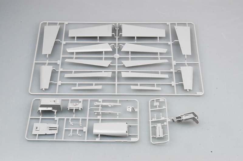 Trumpeter 03204 McDonnell Douglas F/A 18 E Hornet 1/32 – Bild 7