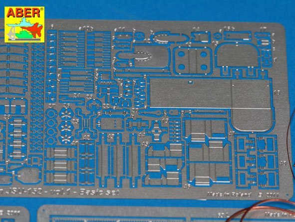 Aber 35235 Soviet heavy self-propelled gun JSU-152 - vol.1 - basic set 1/35 – immagine 5