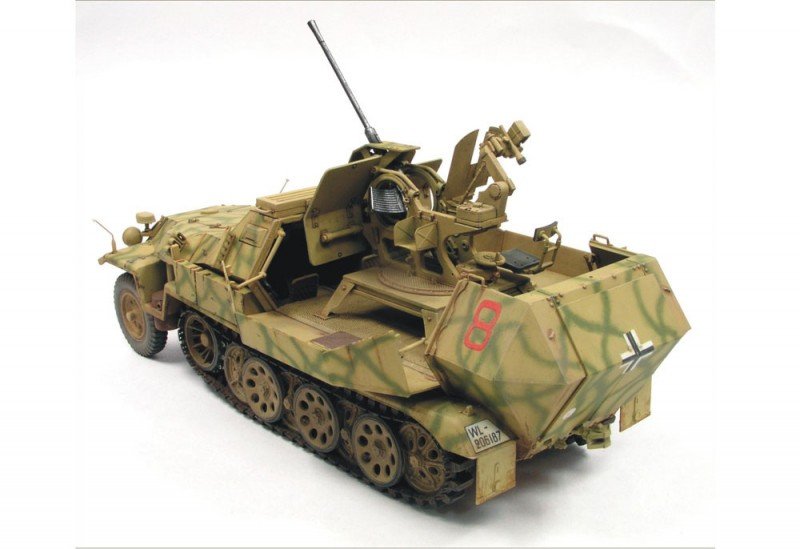 AFV Club 35118 Sd.Kfz.251/17 C Luftwaffe 1/35 – image 3