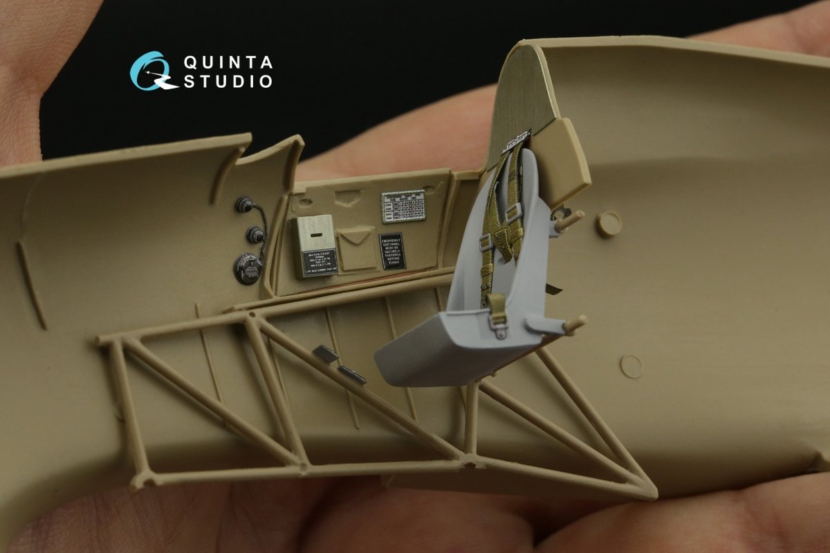 Quinta Studio QD32140 Hawker Hurricane Family 3D-Printed &amp;amp; coloured Interior on decal paper (Fly) 1/32 – immagine 6