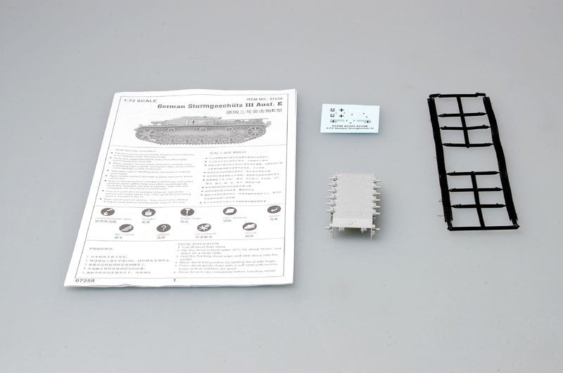 Trumpeter 07258 German Sturmgeschutz III Ausf. E 1/72 – imagen 2