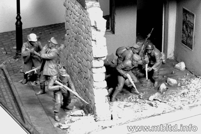 Master Box 3571 Who is that? German mountain troops and Soviet Marines (Spring 1943) 6 figures set 1/35 – zdjęcie 5