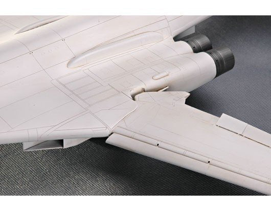 Trumpeter 01620 Tu-160 BLACKJACK 1/72 – immagine 6
