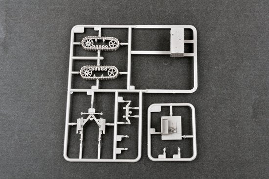 Trumpeter 07112 Russian ChTZ S-65 Tractor 1/72 – Bild 2
