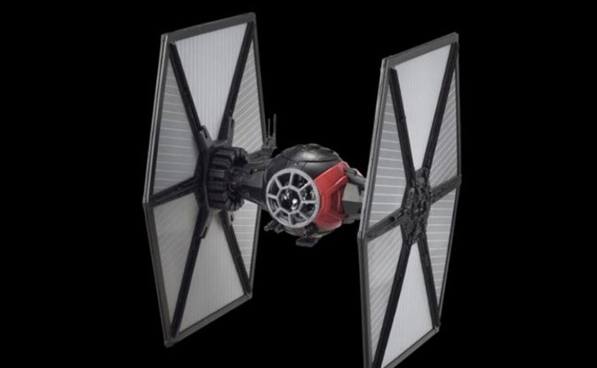 Revell 01217 Star Wars First Order Special Forces Tie Fighter 1/72