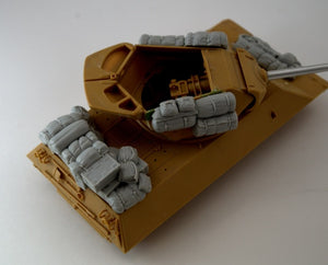 Panzer Art RE35-601 Stowage set for M10 “Wolverine” 1/35 – immagine 5