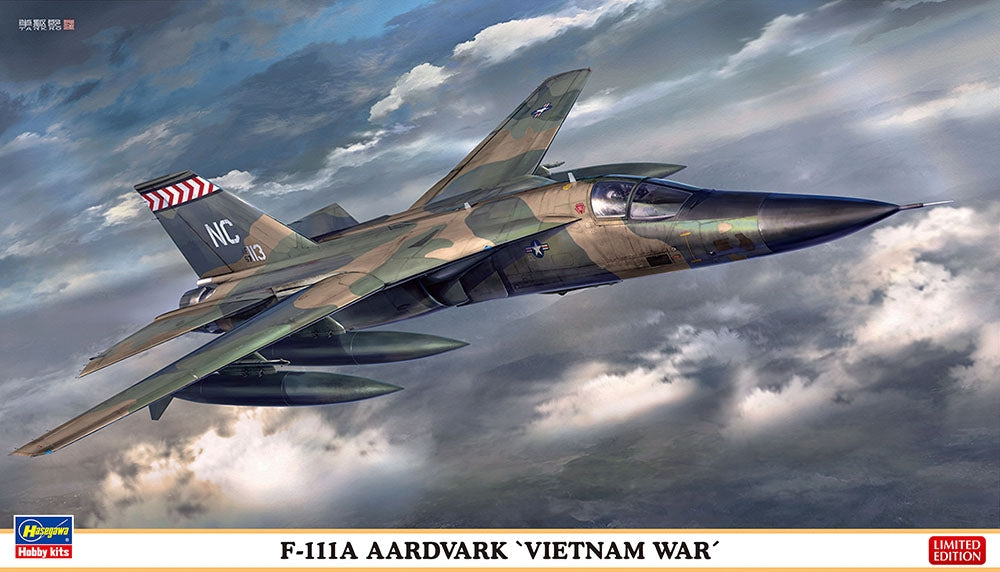 Hasegawa 02441 F-111A Aardvark Guerre du Vietnam 1/72 