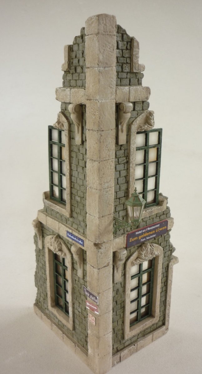 RT-Diorama 35257 City House Corner 1/35 – image 4