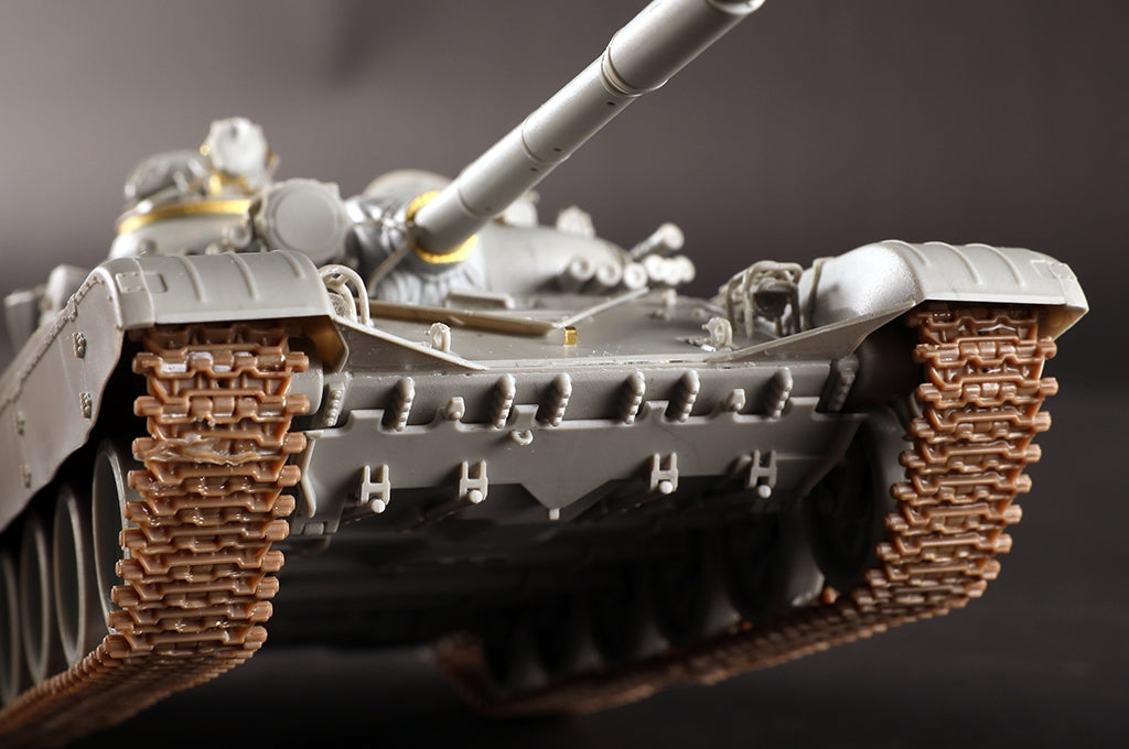 Trumpeter 09604 T-72M1 MBT 1/35 – zdjęcie 17
