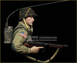 Young Miniatures YM1885 US Airborne Radio Operator CARENTAN 1944 1/10 – zdjęcie 5
