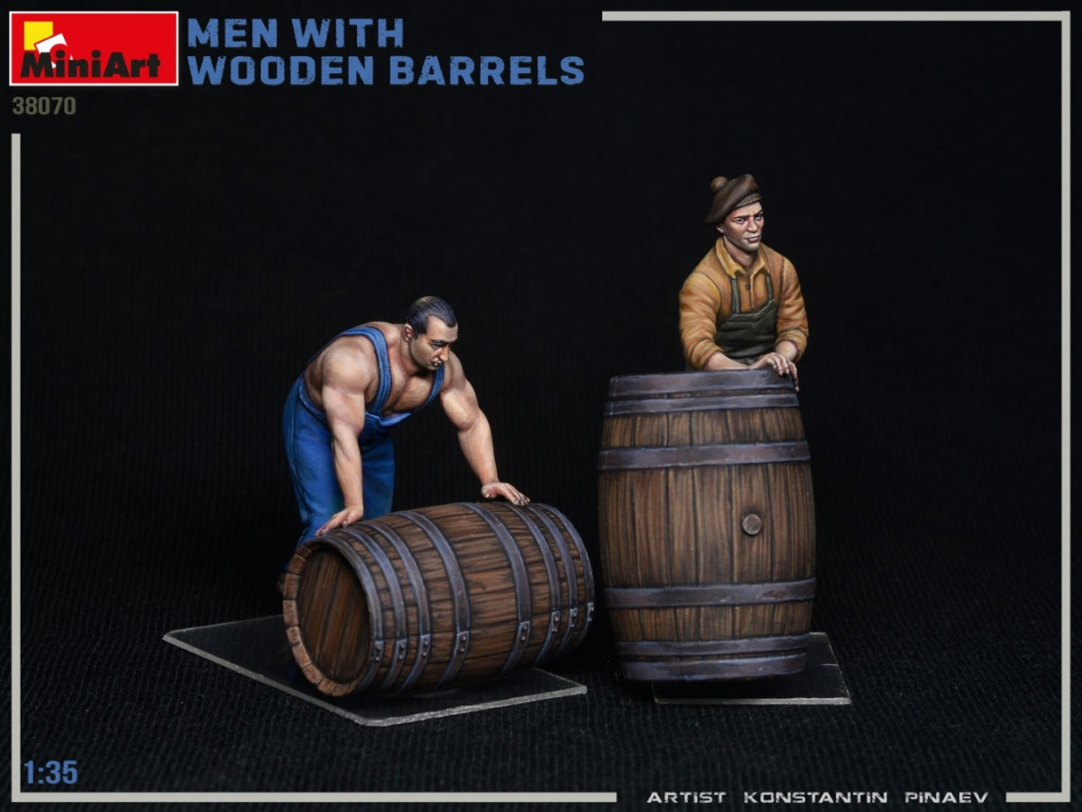 MiniArt 38070 MEN WITH WOODEN BARRELS 1/35 – immagine 3
