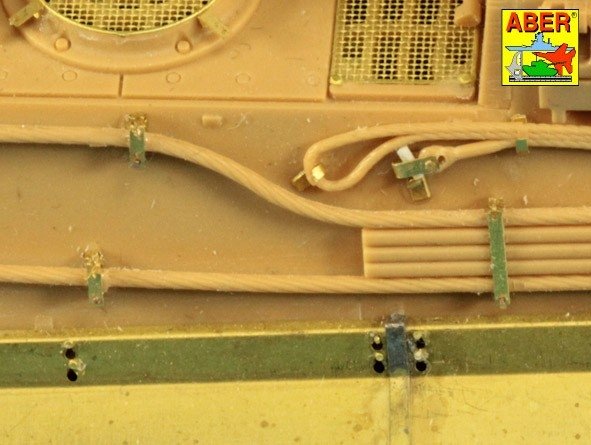 Aber 48052 Niemiecki niszczyciel czołgów Jagdtiger - Sd.Kfz. 186 / Panzerjäger Jagdtiger Sd.Kfz.186 - GERMAN TANK DESTROYER 1/48 – immagine 4