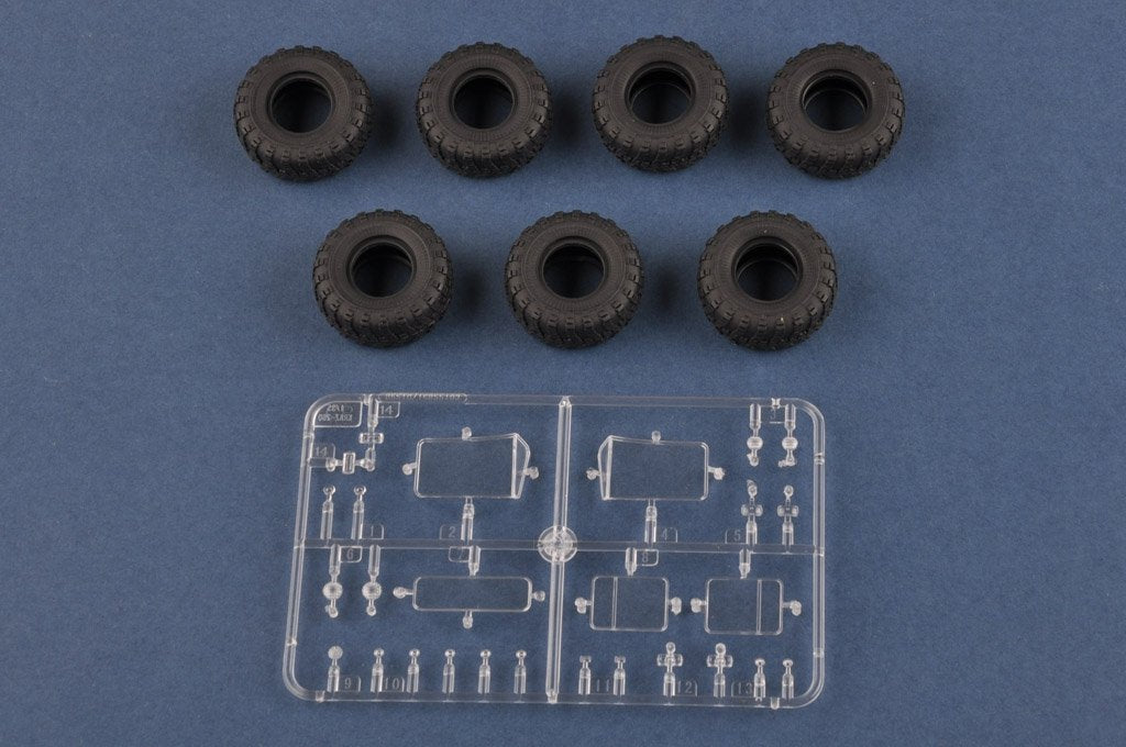 Hobby Boss 85510 Russian KrAZ-260 Cargo Truck 1/35 – imagen 10