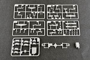 Trumpeter 05628 German Navy Aircraft Carrier DKM Peter Strasser 1/350 – imagen 6