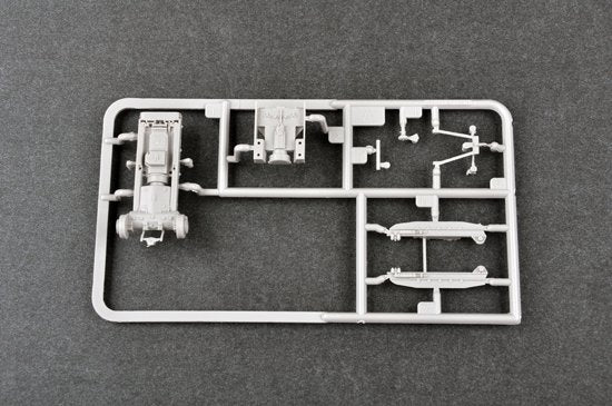 Trumpeter 07112 Russian ChTZ S-65 Tractor 1/72 – Bild 3