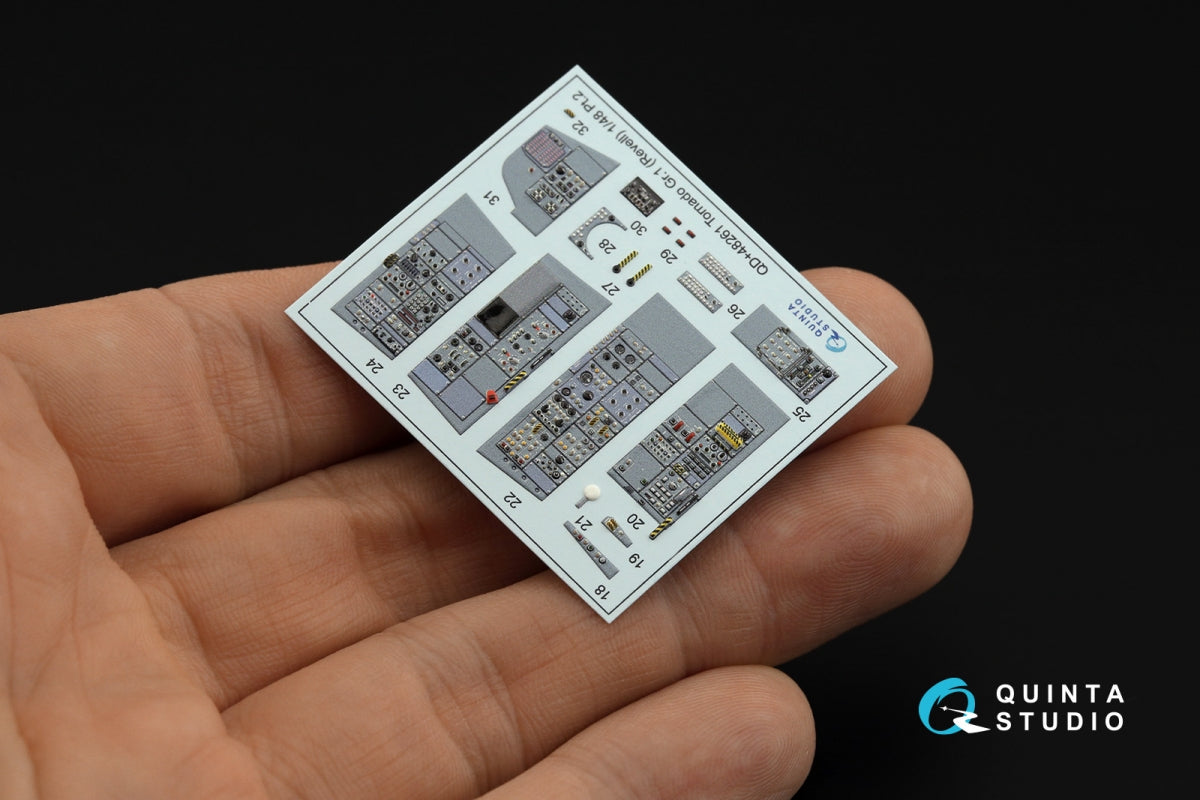 Intérieur imprimé en 3D et coloré sur papier décalcomanie (Revell) pour le Tornado GR.1 de Quinta Studio QD+48261 (avec pièces en résine imprimées en 3D) à l&amp;#39;échelle 1/48. – image 7