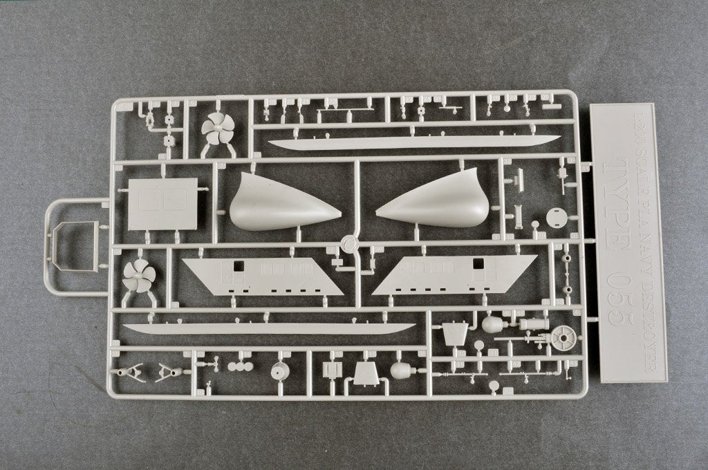 Trumpeter 03620 Chinese Navy Type 055 guided missile destroyer 1/200 – imagen 9