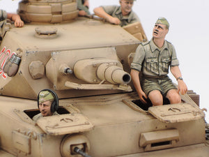 Tamiya 25208 Panzerkampfwagen IV Ausf F. &amp;amp; Motorcycle North Africa 1/35 – imagen 5