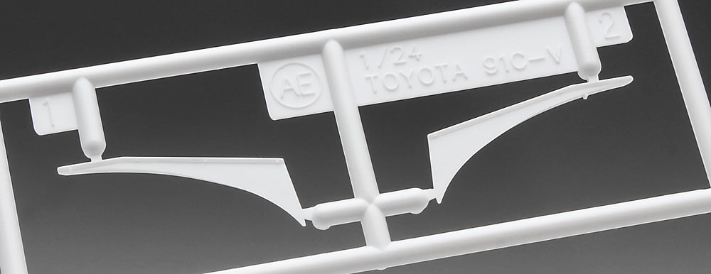 Hasegawa 20706 Sard Kitz Toyota 92C-V 1992 Le Mans 1/24 – image 4