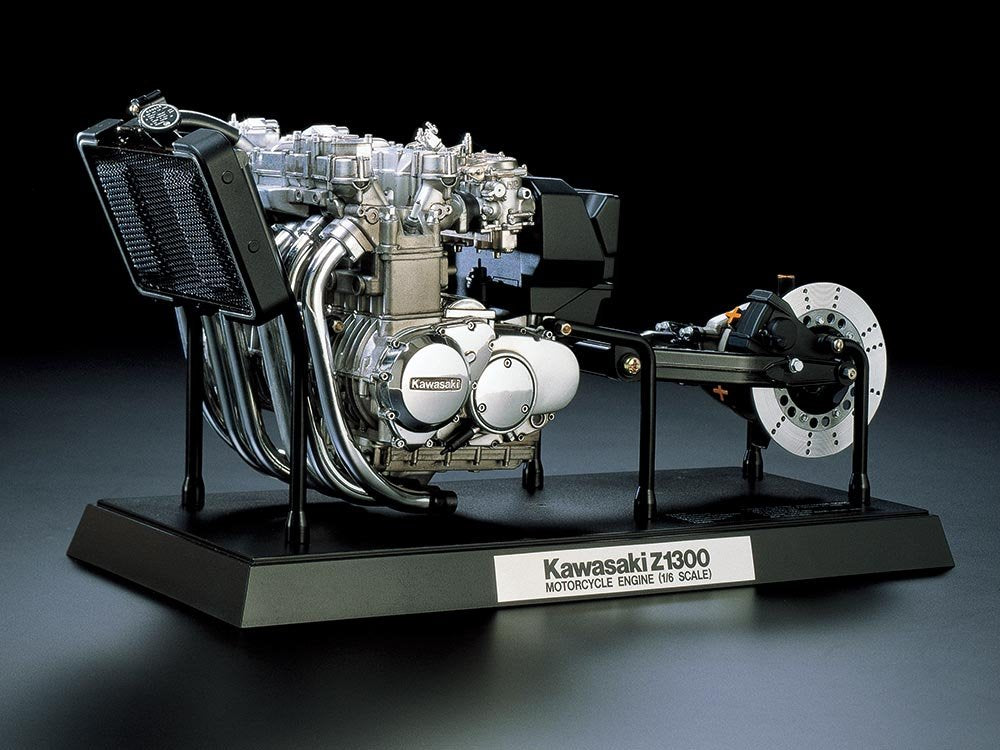 Moteur de moto Tamiya 16023 Kawasaki Z1300 1/6