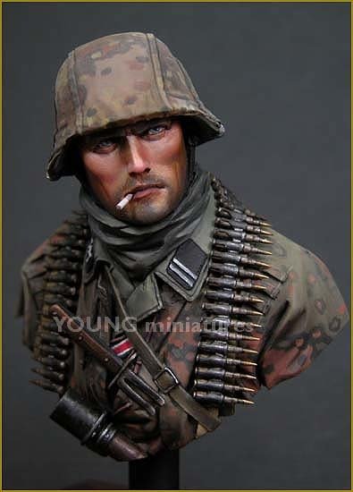 Young Miniatures YM1804 German Waffen SS Ardennes 1944 1/10 – immagine 4
