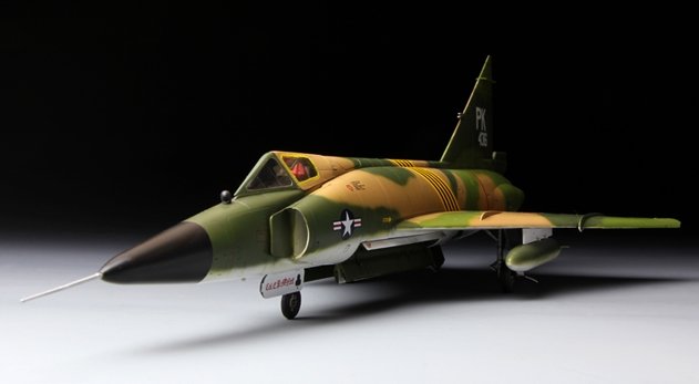 Maquette Meng DS-005 F-102A Delta Dagger (Case XX Wing) (1/72) – image 2
