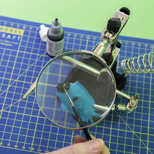 Modelcraft PCL2300 Heavy Duty Helping Hands Magnifier – immagine 2
