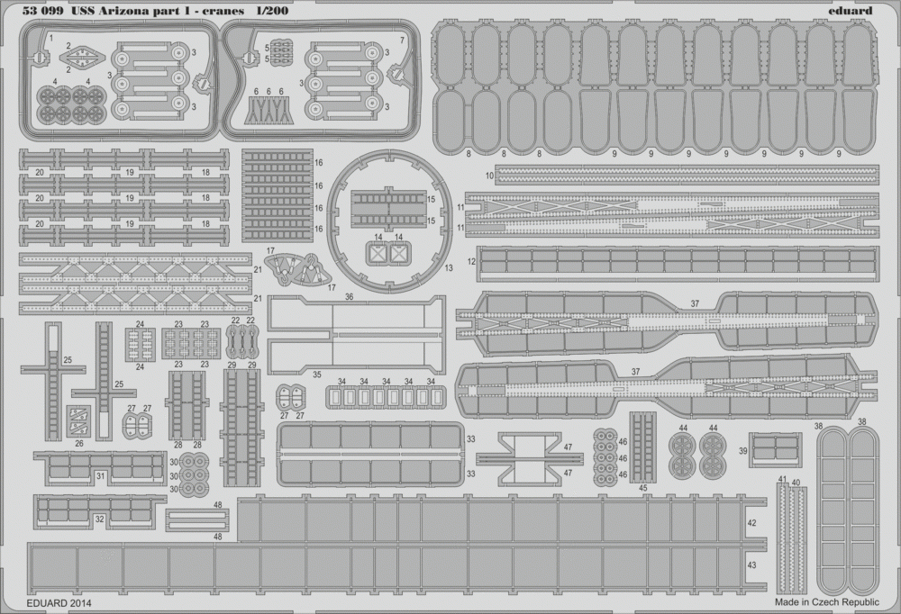 Eduard 53099 USS Arizona partie 1 - grues TRUMPETER 1/200 