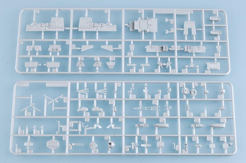 Trumpeter 05723 Ukraine Navy Slava Class Cruiser Vilna Ukraina 1/700 – immagine 7