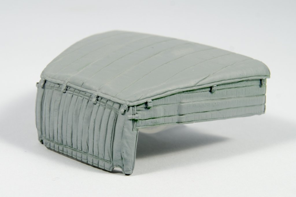 Panzer Art RE35-366 URAL 4320 engine deck with canvas cover 1/35 – Bild 3