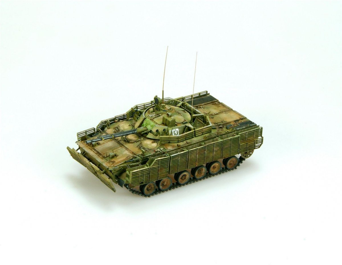 Modelcollect UA72055 BMP3 INFANTRY FIGHTING VEHICLE WITH CAGE ARMOUR 1/72 – Bild 3