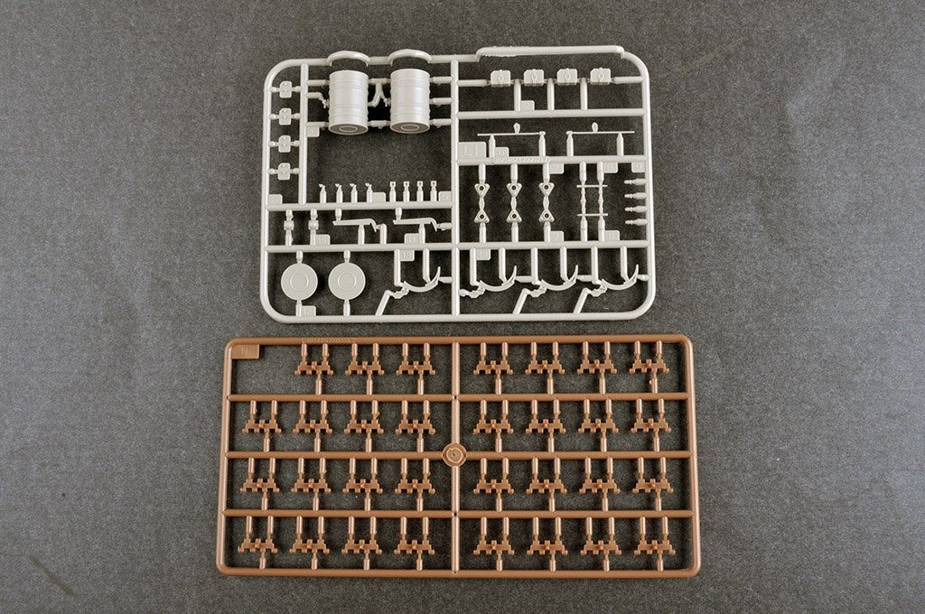 Trumpeter 09601 Obj.172 T-72 Ural soviétique au 1/35  – image 14