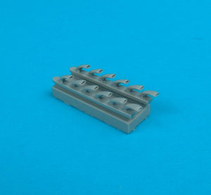 Quickboost QB32015 Ju 87G exhausts Hasegawa 1/32