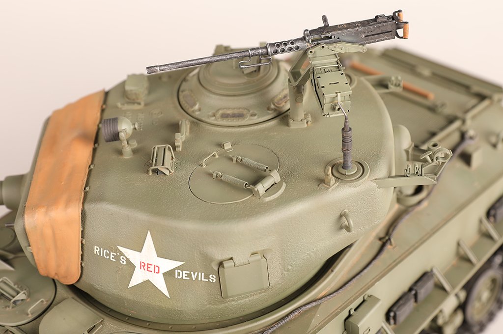 I Love Kit 61620 M4A3E8 Medium Tank - Late 1/16 – image 24