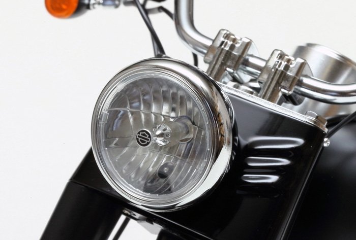 Tamiya 16041 Harley Davidson FLSTFB Fat Boy Lo 1/6 – zdjęcie 4