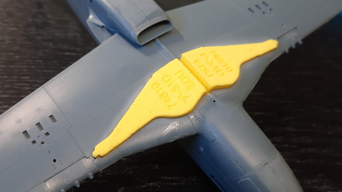 Omask 74810 P-51D Mustang wheel bay plugs (for Eduard) 1/48 – Bild 4