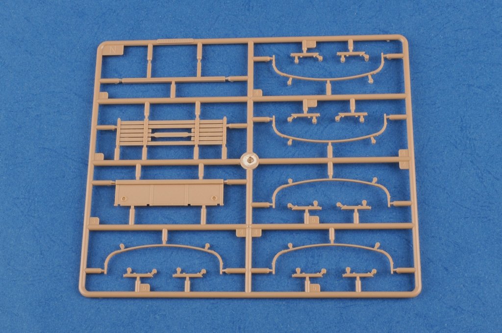 Hobby Boss 83831 US GMC CCKW-352 Steel Cargo Truck 1/35 – imagen 5