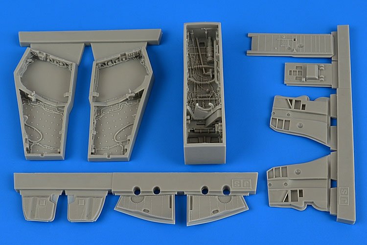 Aires 4681 F-4J/S Phantom II wheel bay 1/48 ACADEMY