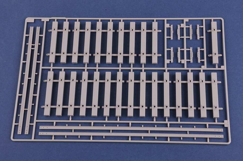 Hobby Boss 85514 Soviet MBV-2 Armored Train 1/35 – image 12
