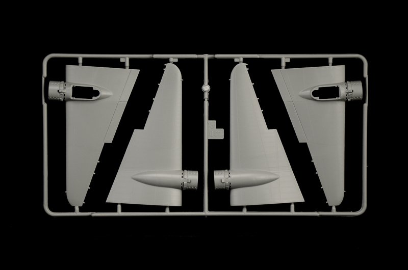 Italeri 1447 Fiat BR.20 Cicogna 1/72 – imagen 6