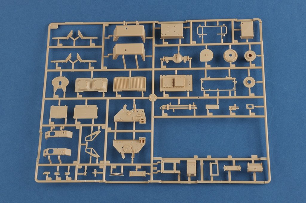 Hobby Boss 85527 Scammell Commander with 62 tonne Crane Fruehauf semi-trailer 1/35 – zdjęcie 12