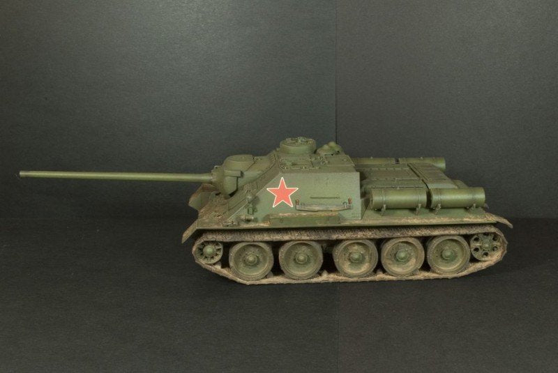 Dragon 6359 Chasseur de chars soviétique SU-100 (1/35) – image 5