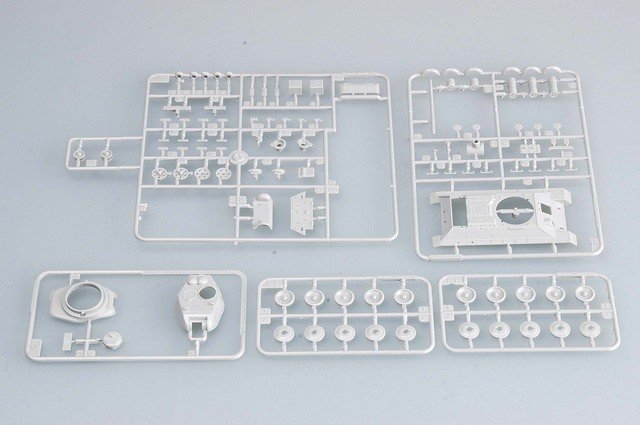 Trumpeter 07209 T-34/85 Model 1944 1/72 – zdjęcie 3