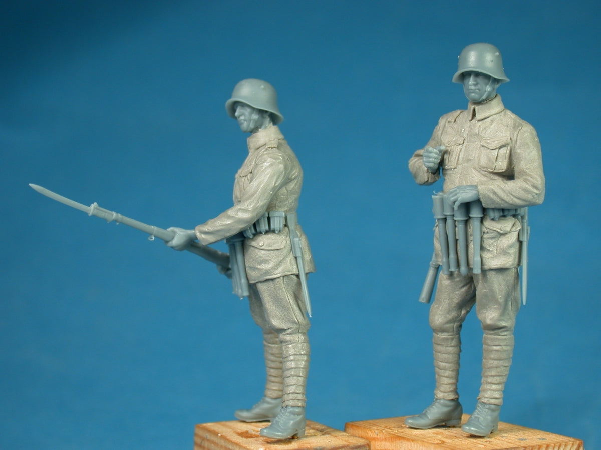 Copper State Models F35-046 German Freikorps standing soldier 1/35 – imagen 2