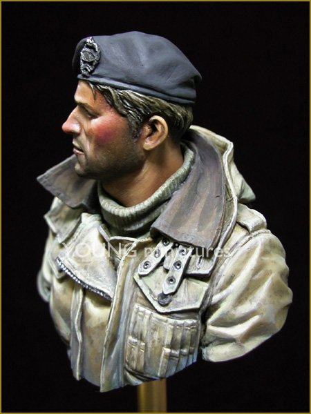 Young Miniatures YM1835 British Tank Crew WWII 1/10 – imagen 2